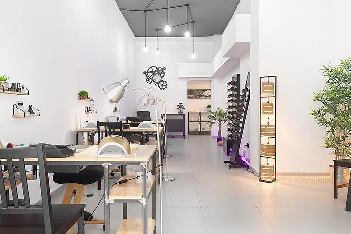 Centro estetico Twinepà Nails a Cagliari — ricostruzione unghie professionale